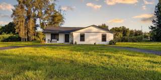 5989 COCONUT Boulevard Gallery 1