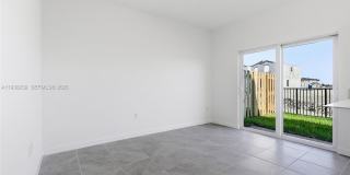 2705 SE 25 AVE Gallery 21