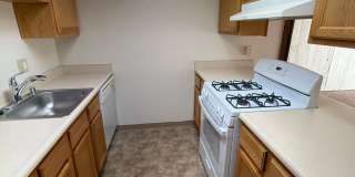2 Bed 2 Bath Duplex! Gallery 1