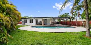 13611 Southwest 77th Street Gallery 40