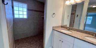 Stunning 4 Bedroom, 2.5 Bath Home Just 3 Blocks to Chesapeake Bay Gallery 32