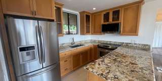 Beautiful 2 bedroom, 2 bath townhome Gallery 9