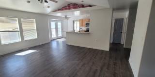 Charming home Gallery 17