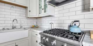 1929 Tamarind Ave unit: 8 Gallery 18