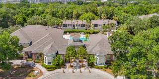 Beautiful 2BR Condo in Desirable Courtney Palms Gallery 13