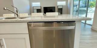 Stunning 4 Bedroom 3-bathroom home located in Mosaic! Gallery 98