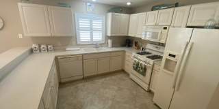 Beautiful Fully Furnished, SEASONAL RENTAL, Courtyard Villa In the Cottages at Summerchase Gallery 3