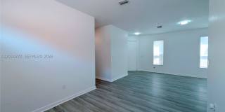 2151 NE 37th Ter Gallery 22