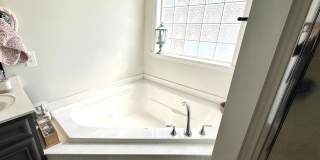 Minutes to the Beach! Conveniently located between Jacksonville & Wilmington Gallery 23