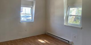 Charming 2Bed/1Bath Semi-Detached Home in Allentown! Gallery 7