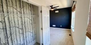 3744 GREEN Street Gallery 26