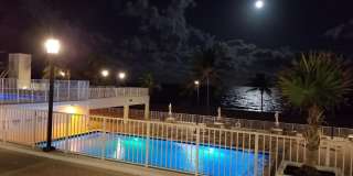 Ocean Front Condo Gallery 26