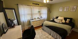4 Bedroom House Available Next to UC Campus Gallery 13