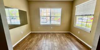 3 bedroom 2 bathroom Condo in the Gardens at Beachwalk Gallery 5