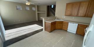 3 Bedroom 2 1/2 Bathroom w/Den & Loft Gallery 18