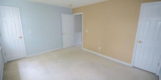 Beautiful 2 bed 1.5 bath townhome Gallery 1