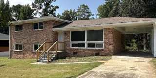 3 Bed, 2 Bath in Decatur! Gallery 1