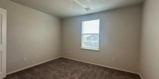 3 Bed 2.5 Bath 2 Car Garage Gallery 32