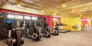 Shirlington House Gallery 22