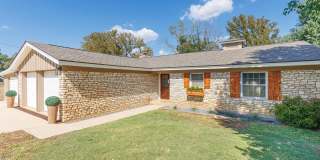 142 Lakeshore Dr Gallery 1