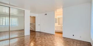 3253 Caminito Eastbluff Gallery 18