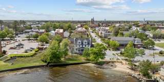 111 Pollock St Gallery 23