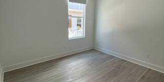 5 BR House with Pool 1/2 block from Maple St. Gallery 10