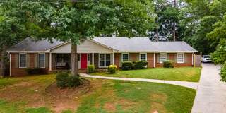 2496 Leeshire Road - 1 2496 Leeshire Road - 1 Gallery 1