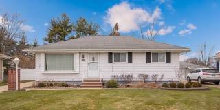 # Bedroom/2 Bath Single family! Brook Park! Finished Basement Gallery 1