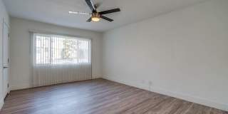 Stylish Mid‑Century Building in West Adams Park Tract Gallery 35