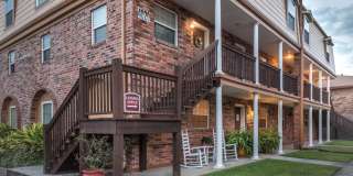 Beautiful & Spacious Apartments in the Heart of Metairie! Gallery 1