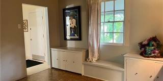 115 GRENADINE Street Gallery 13