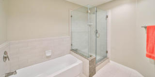 Beautiful 3 Bed/ 2.5 Baths Condo Gallery 10