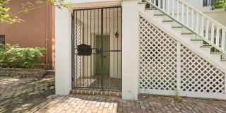 Adorable 1 bedroom apartment. Ground floor with private patio Gallery 1