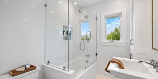 806 S. Ola Vista Gallery 24