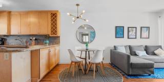 308 River Street Gallery 7