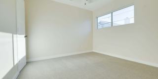 4358 38th Street Gallery 6