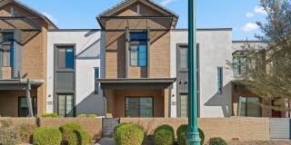 The Grove on Main Townhomes Gallery 20