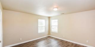 129 Farmington Drive Gallery 7