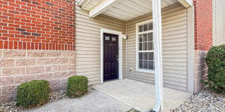 Grand Lakeside Escape: Spacious 3-Bedroom Retreat in Lakeshore Community Gallery 62