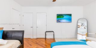 1230 SW 22nd Ter Gallery 32