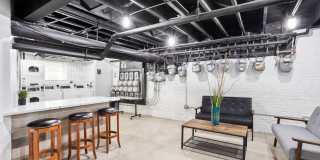 1059 W Glenlake Ave Gallery 9