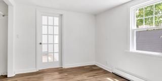 41 Frisbie Street Gallery 15