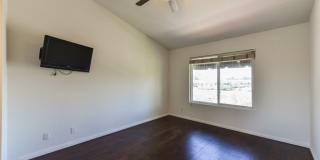 309 Stanford Gallery 20