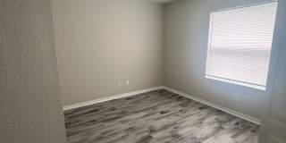 Nice 3 Bedroom 2 Bath Fenced in yard! Gallery 6