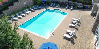 Woodmont Place Gallery 10