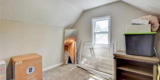 2 Clover Street Gallery 12
