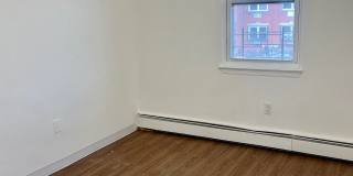 72 Menahan Street Gallery 20