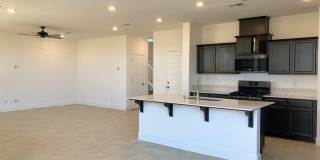 Spacious Home Located in Shafter! Gallery 6