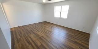 Charming 3BR/2BA House in Lehigh MOVE IN SPECIAL 50% OFF FIRST MONTH RENT! Gallery 12